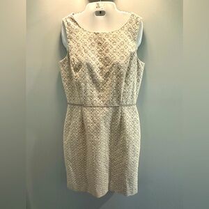 Cremieux gray and white sleeveless embroidered details knee length dress Size 8